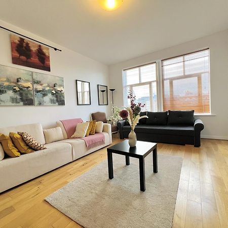Cosy River View Flat At Temple Bar Dublin Dış mekan fotoğraf